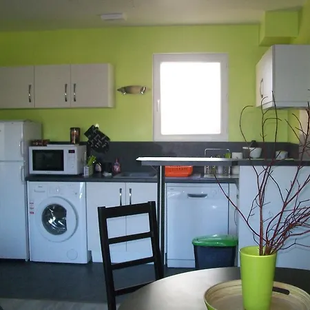 بيت للعطل Au Jardin D'eau *