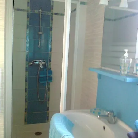 بيت للعطل Au Jardin D'eau *