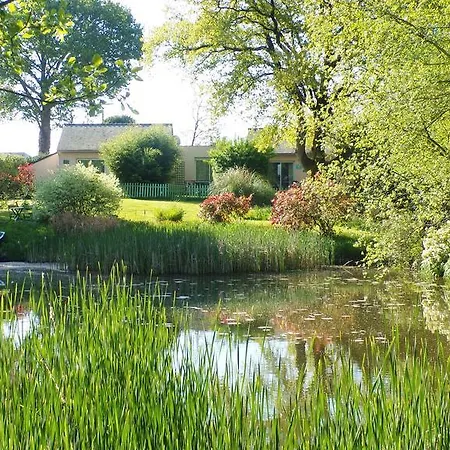 Au Jardin D'eau Vakantiehuis *